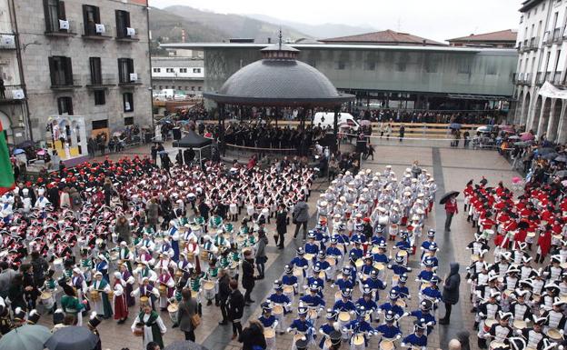 Las compañías en la plaza/Eli Aizpuru
