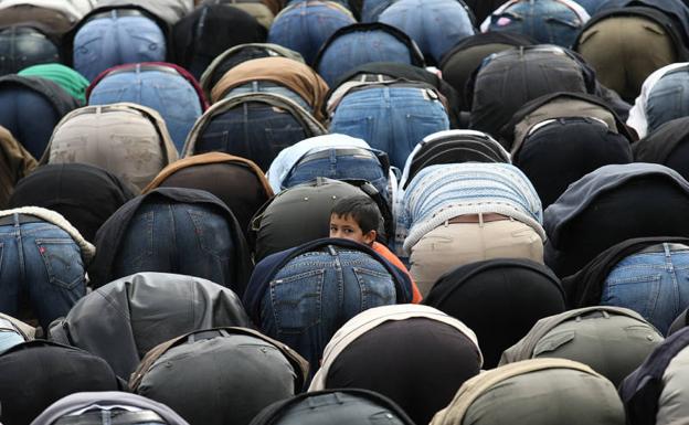 'The Ramadan cannon' dokumentalari dagokion irudia.