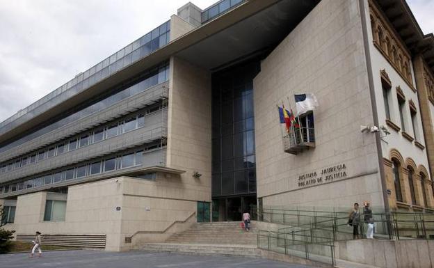 Imagen del exterior del Palacio de Justicia de San Sebastián.