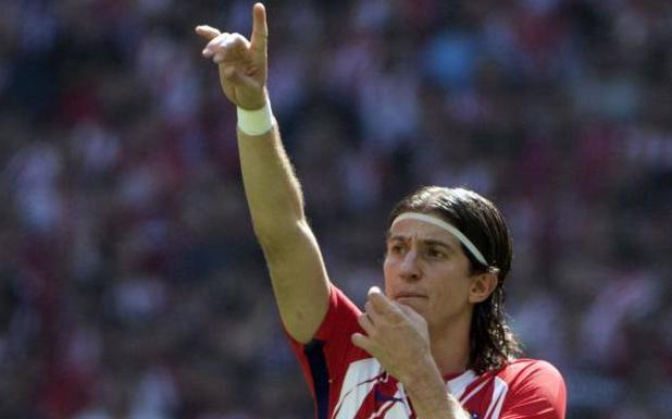 Filipe Luís, uno de los líderes en el vestuario del Atlético. /Afp