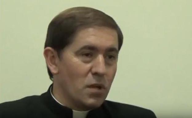 El sacerdote salmantino que es Legionario de Cristo y tiene dos hijos