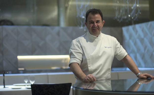 Martín Berasategui en su restaurante de Lasarte./Efe