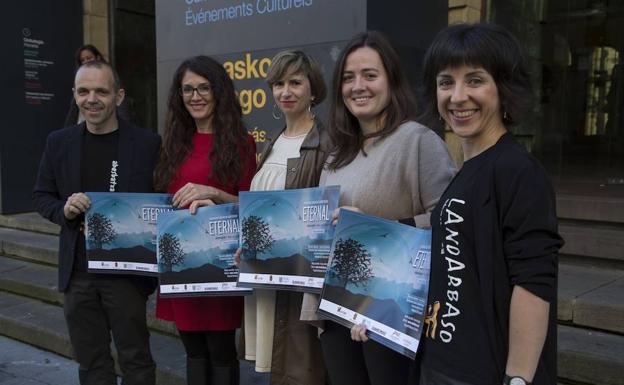 El coro Landarbaso recorrerá el ciclo de la vida con el concierto 'Eternal' el domingo 19