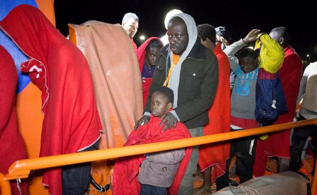 Inmigrantes rescatados./Efe