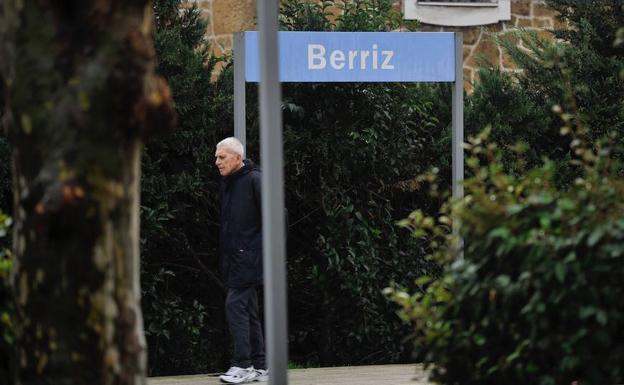 Los vecinos de Berriz confían en localizar pronto con vida al joven desaparecido. /IGNACIO PÉREZ
