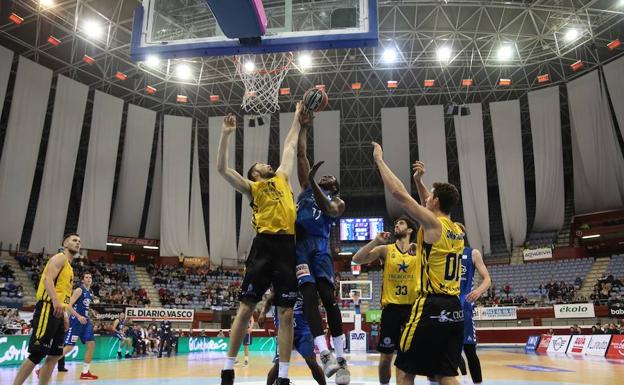 El baloncesto, un juego de puntería