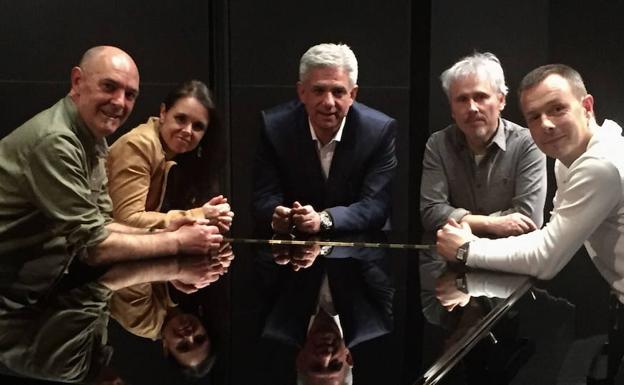 Ezkerretik eskuinera, Egaña, Garmendia, Ormazabal, Ramirez eta Mendizabal/Promozio irudia