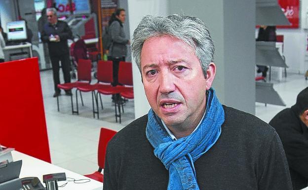 El delegado Pedro Alegre en las oficinas del SAC. / F. DE LA HERA