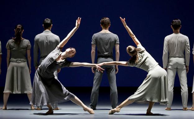 Noche de danza en Victoria Eugenia