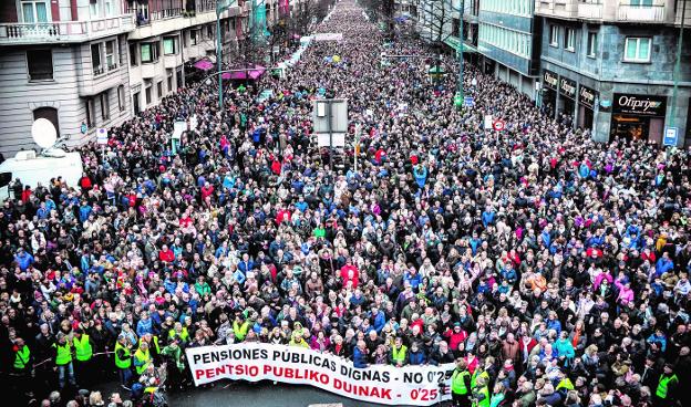 Manifestación de los pensionistas vascos celebrada en Bilbao el pasado 17 de marzo./IGNACIO PÉREZ