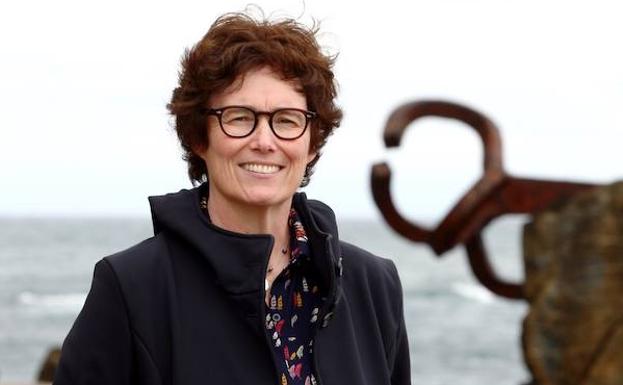 Nekane Arzallus posa tras la entrevista./ARIZMENDI