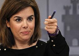 Soraya Sáenz de Santamaría, durante la rueda de prensa. / Ballesteros (Efe) | Atlas/