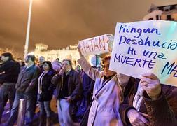 Tres suicidios y miles de desahuciados, la cara más amarga de la crisis