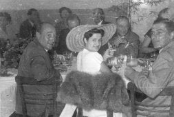 Una vieja estampa de fumadores./
