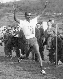 Mamo Wolde, Carlos Lopes y Mariano Haro, tres de los grandes campeones que han pasado por el Memorial Muguerza. /DV/