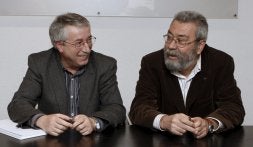 Ignacio Fernández Toxo y Cándido Méndez, ayer en Madrid. /EFE/
