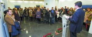 Mucha atención. Los asistentes a la inauguración no se perdieron ni una sola palabra de las pronunciadas en su discurso por José Antonio Santano. ::
FERNANDO DE LA HERA/