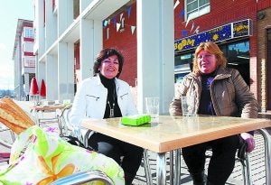«Medida positiva». María Luisa y Pepi, adjudicatarias. ::
MIKEL FRAILE/