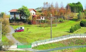 Deba. El centro de menores se ha vuelto a abrir una vez finalizadas las reformas que se han realizado en su interior. :: FÉLIX MORQUECHO/