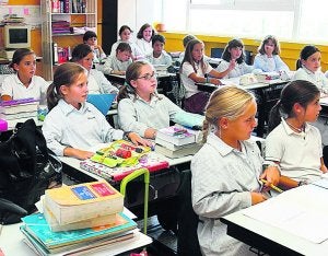 Una clase en el Colegio Francés de Bilbao. ::
LUIS GÓMEZ/