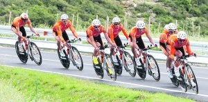 Futuro. Euskaltel-Euskadi está intentando buscar lo mejor para el equipo en 2013. :: MIKEL FRAILE/