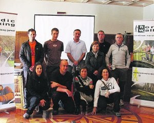 Presentación del Nordic Walking de Deba. ::
ANDER SALEGI/