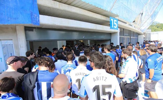 Real Sociedad Nace Hoy El Carne Digital Para Acceder A Anoeta Con Un Codigo En El Movil Real Sociedad