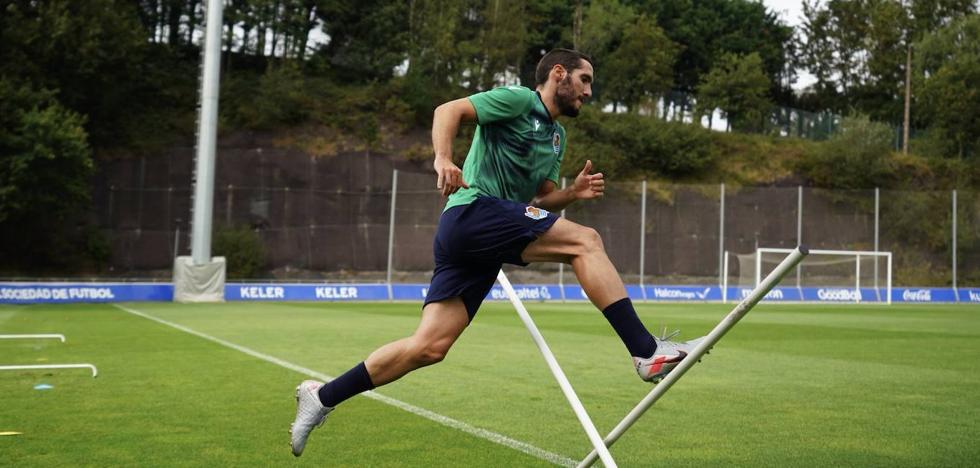 Real Sociedad: Januzaj, Zaldua y Barrenetxea, con el grupo ...