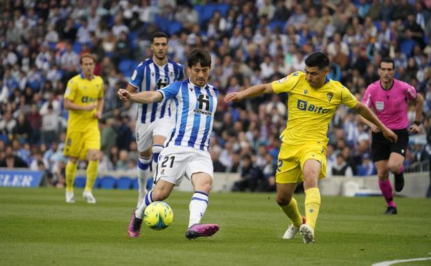 Silva ha sido fundamental en la victoria de la Real Sociedad ante el Cádiz. /arizmendi y Lobo Altuna