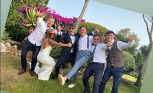 Jon Bautista se casa en Mahón arropado por varios compañeros