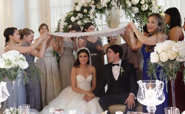 Boda De Rana Novini Por El Rito Persa En San Sebastian El Diario Vasco