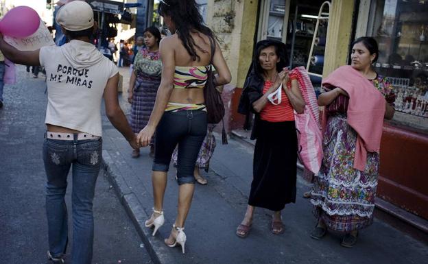 Transexuales Comienzan Una Huelga De Hambre Para Obligar A Podemos A Llevar Su Ley Al Pleno El 