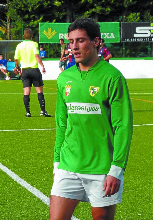 Tres goles de Ordoki le dan la victoria al Beti Gazte ante el Zarautz