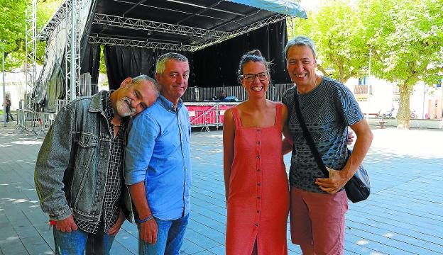 Humor. Al igual que en la rueda de prensa, el grupo Golden Apple Quartet ofrecerá mucho humor en su concierto del sábado./FLOREN PORTU