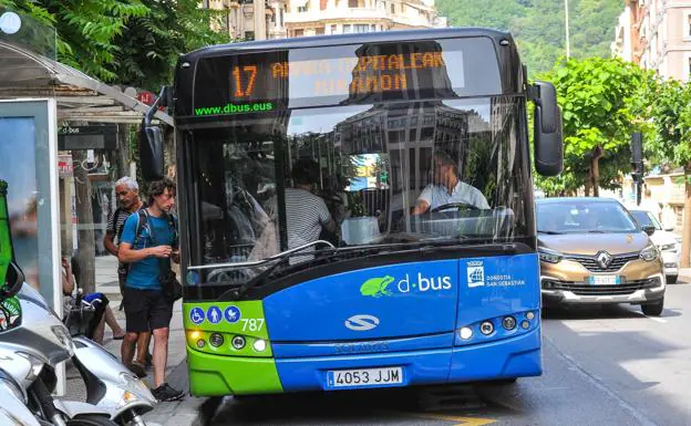 El coronavirus refuerza la limpieza en los vehículos de Donostibus | El  Diario Vasco