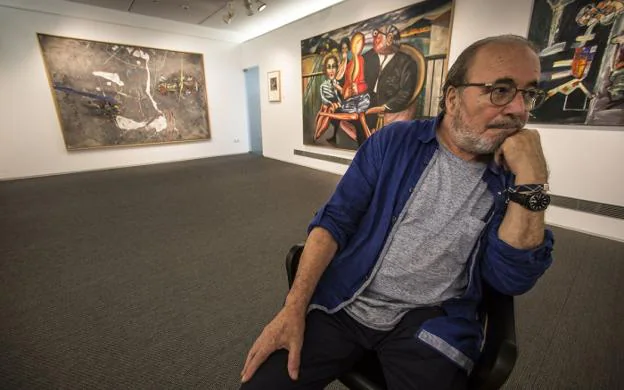 El pintor usurbildarra José Luis Zumeta, fallecido el pasado mes de abril, en la exposición de su obra que acogió la Sala Menchu Gal entre los meses de julio y octubre de 2016. / F. DE LA HERA