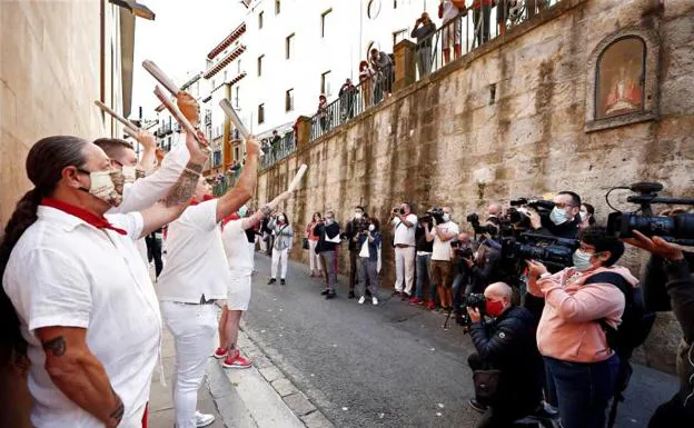 Cantico Y Encuentro En El Primer No Encierro De Los Sanfermines De 2020 El Diario Vasco ¿con qué pretexto se celebran los sanfermines? sanfermines de 2020