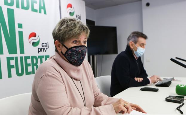 Larraza e Iridoy informaron sobre la propuesta. / F. DE LA HERA