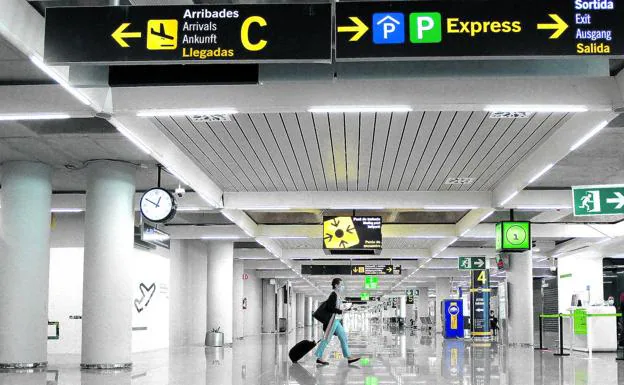 Vacío. Aspecto desangelado del aeropuerto de Palma./EP/EFE