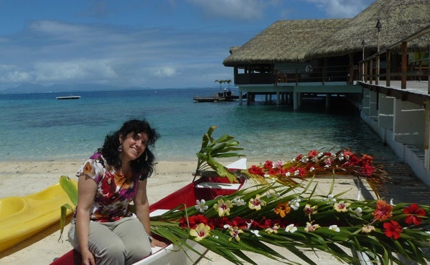 Claire Mortimer, directora de Viajar a la carta, durante su viaje a Las Maldivas, destino estrella de este año. /Viajar a la carta