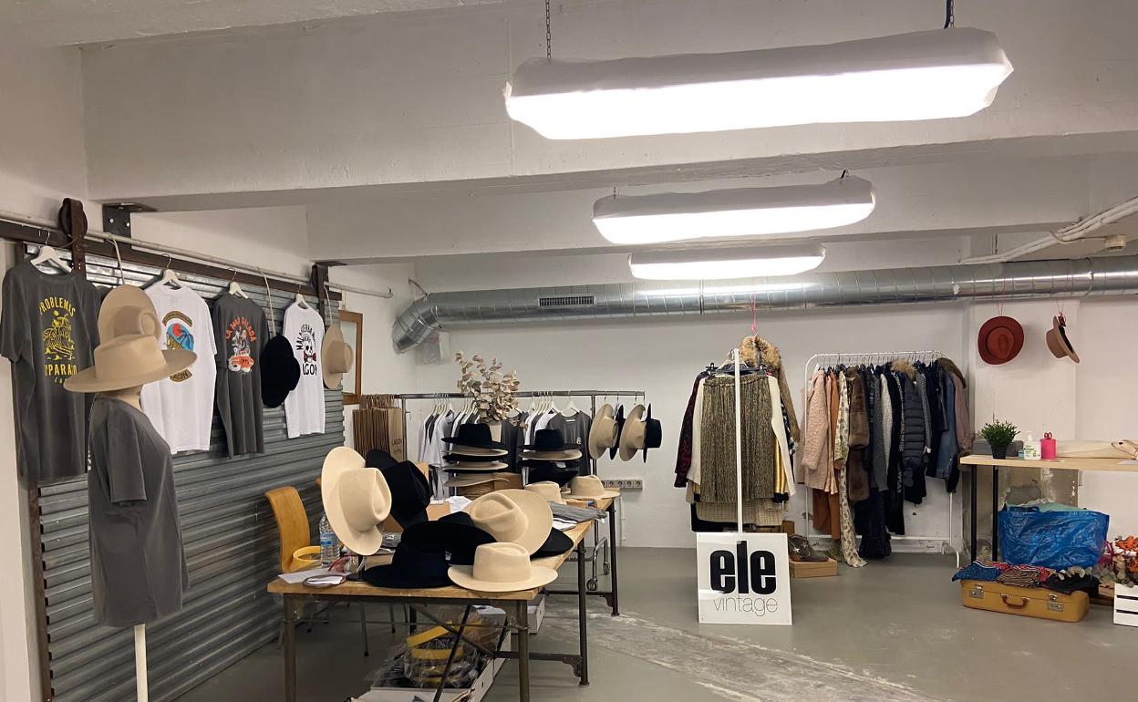 La Central, el market que reúne artesanía, jóvenes firmas y piezas vintage  | El Diario Vasco