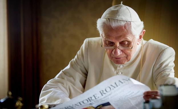 Benedict XVI, in a 2010 image in Castel Gandolfo. 