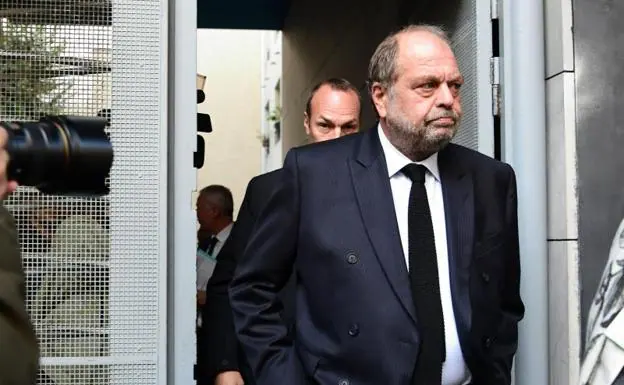 The French Minister of Justice, Éric Dupond-Moretti, will be prosecuted for “conflicts of interest”. 