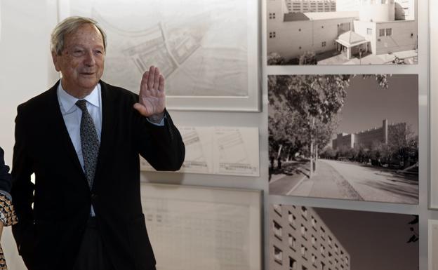 Moneo in the presentation of the exhibition. 