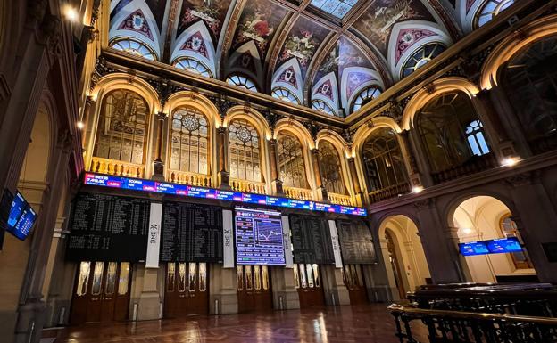 Repsol e o banco lideram o Ibex para recuperar 8.300 pontos