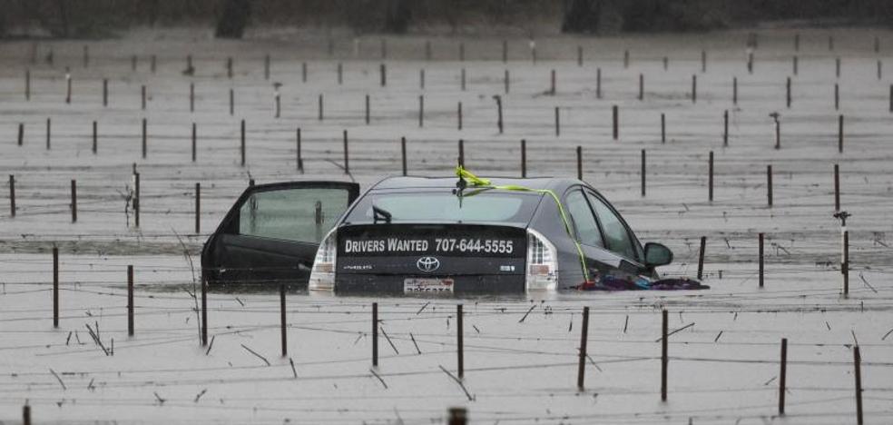 California floods leave $1 billion worth of damage