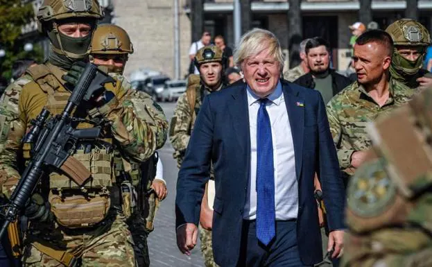 Boris Johnson during a visit to Ukraine last August. 